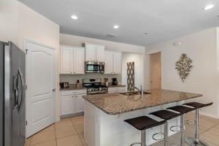5 Bedrooms 4 Bathrooms Solterra 5272 Oa - 6