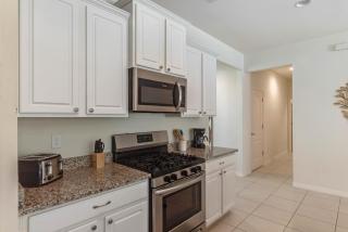5 Bedrooms 4 Bathrooms Solterra 5272 Oa - 3
