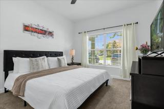 4 Bedroom 3 Bathroom Paradise Palms 8953BP - 2
