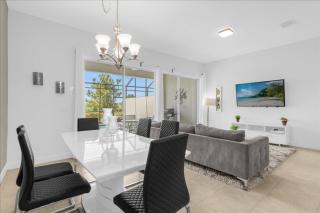 4 Bd 3 Ba The Enclaves At Festival 232 Cd - 7