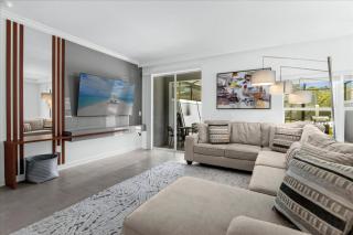 5 Bedroom 4 Bathroom Storey Lake 2601 SS - 6