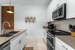 4 Bd 3 Ba Storey Lake 2408 Rt - 5