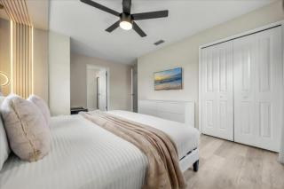 5 Bedrooms 4 Bathrooms Storey Lake 3101 PP - 2