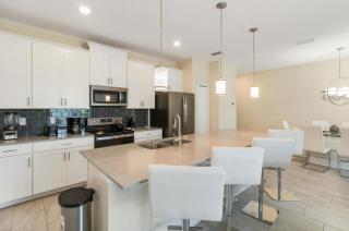 4 Bedrooms 3 Bathrooms Storey Lake 4853 Rc - 4