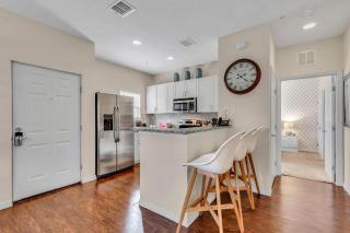 4 Bd 3 Ba Lucaya Village 15-101 - 4