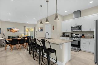 4 Bedrooms 3 Bathrooms Summerville 2612 Ss - 5