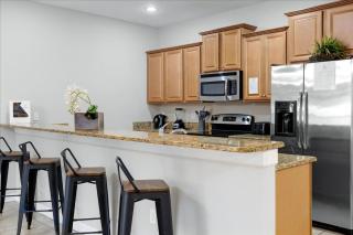 4 Bedrooms 3 Bathrooms Paradise Palms 8974 MP - 6
