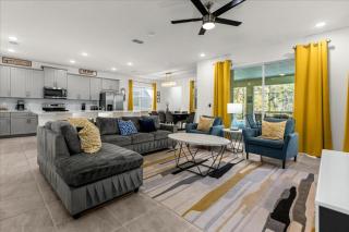 6 Bedrooms 5 Bathrooms Solara 1889 Tp - 0