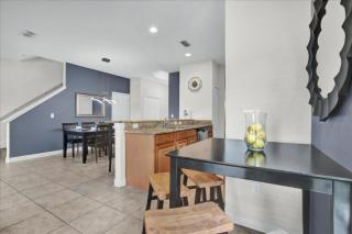 5 Bd 4 Ba Paradise Palms 8869 Cp - 5