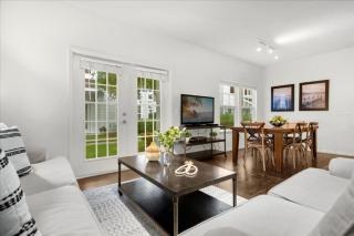 4 Bd 3 Ba Lucaya Village 18-105 - 0