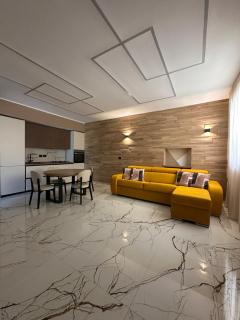 Suite Home - 5