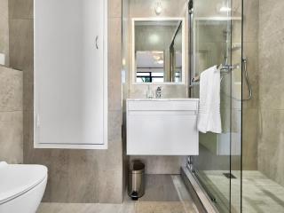Renovated, Pools, Park, Gym, Parking, Canal walk access - Città del Capo - 1