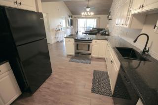 Stunning 2 Bdrm/2 Bath Pointe Royale Resort & Golf - 5