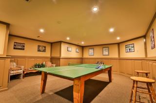Timberline Lodge Pet-friendly by StayIn - 1