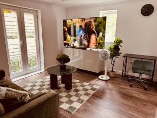 Apartment in Purfleet, close to RSPB reserve - 2