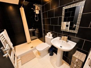 Room 2 Shared House in L7 - 3