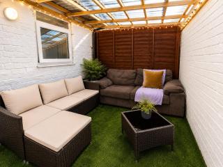 Room 5 Shared House in L7 - 2