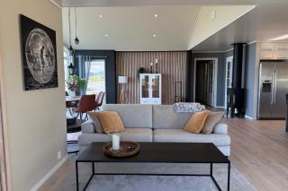 Oceanfront Infinity Lodge, Lofoten - 2