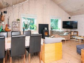 6 person holiday home in Hadsund - 6