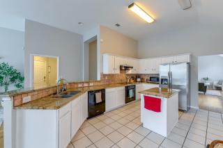 4 Mi to Toyota Stadium! Family Haven w/ Pool Oasis - 1