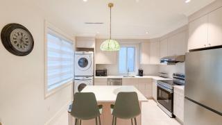 Bright new 5BR Kerrisdale House - 6