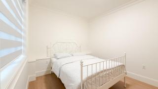 Bright new 5BR Kerrisdale House - 1