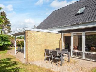 6 person holiday home in Hadsund - 6