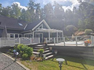 Modern house, 187 sqm with large terrace and pool - 4