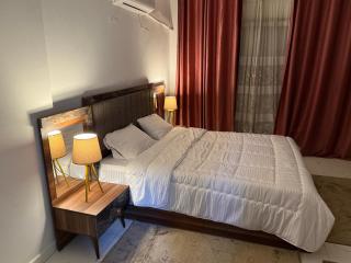 Apartment in quiet neighborhood in Dokki - Luxurious Furniture - 4