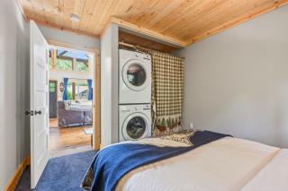 Mt Hood Cabin Hot Tub Fire Pit Dog-Friendly - 2