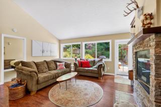 Mt Hood Home Game Room Sleeps 9 Dog-Friendly - 3