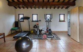 1 Bedroom Nice Apartment In Sant'angelo In Vado - 2