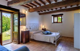 1 Bedroom Nice Apartment In Sant'angelo In Vado - 4