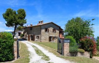 2 Bedroom Nice Apartment In Sant'angelo In Vado - 0