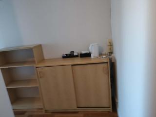 1 Double, 2 single, 2 Double Sofa Beds, Apartment 4 - 1