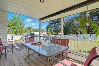 Renovated 6BR Near Grand Lake Fire Pit & Games - 6