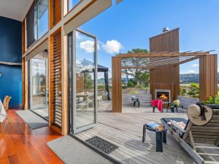 Ocean Breeze Family Haven - Pauanui Holiday Home - 8