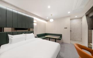 Urban Brown Hotel - 1