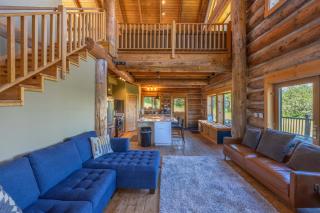 Adams Rest Cabin - 0