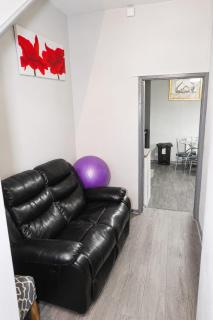 Comfort Plus Double Room with Fast Wi-Fi & Workspace - 1
