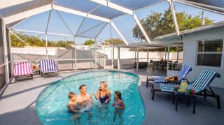 Lake Osborne Pool Home BBQ 3BR 10 Min to Delray Beach - 0