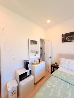 Cozy Private Room, Room 1, Near Seattle and Mt Rainier, Quiet and Comfy Stay - 3