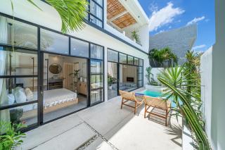 Villa Hubert - Sophisticated 2BR with Pool and Prime location - 9