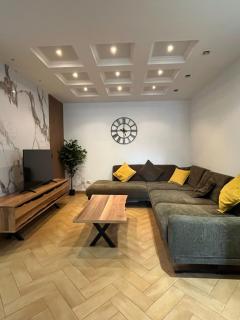 Maeva's Nest - Tirana City Center - 0