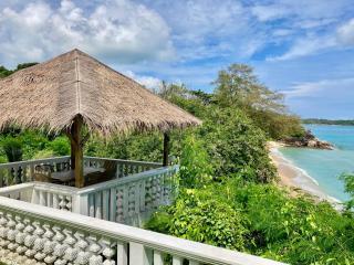 Direct Beach Access Rustic House with Private Pool - 6