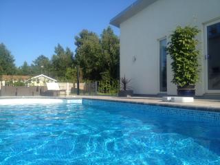 Modern stuga i Borgholm med pool nära havet och strand - 9