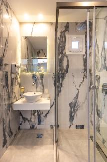 Ester Luxury Rooms - 9