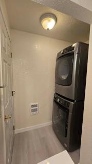 Cozy 2BR Near Downtown Auburn - 2