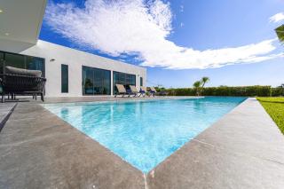 Luxury 5 Bedroom Pool Villa (KH-C1) - 7