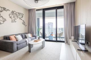 Frank Porter - The Address JBR - 0